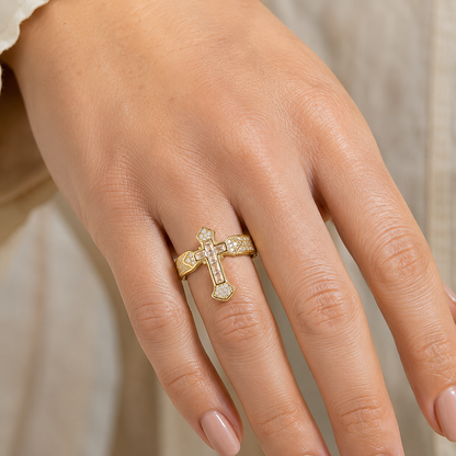 Sparkling Cross Statement Ring with Rhinestone Accents
