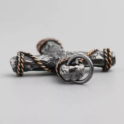 Cracked Cross Pendant Necklake